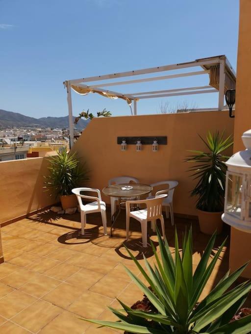 Ferienwohnung Atico Fresco Y Luminoso Con Aparcamiento Privado Nerja Exterior foto